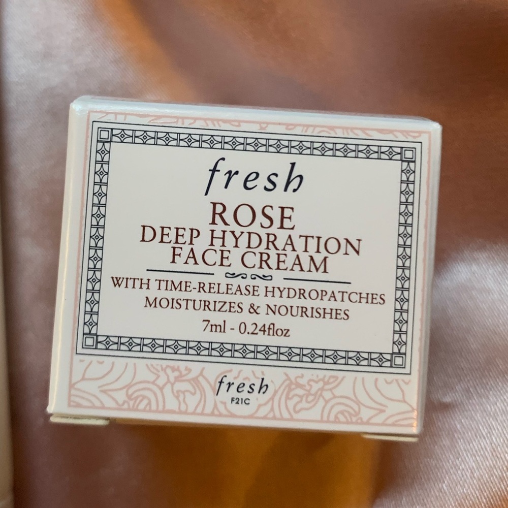 Fresh Beauty Mini Bundle - Picture 3 of 5